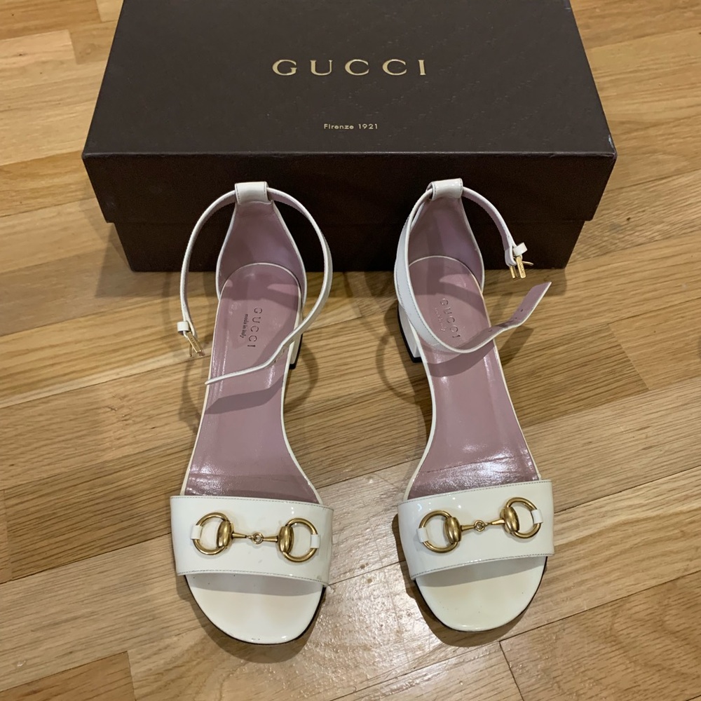 Gucci sandals. 7.5. Off white. Excellent used condition. Worn only a few times. - Picture 1 of 6
